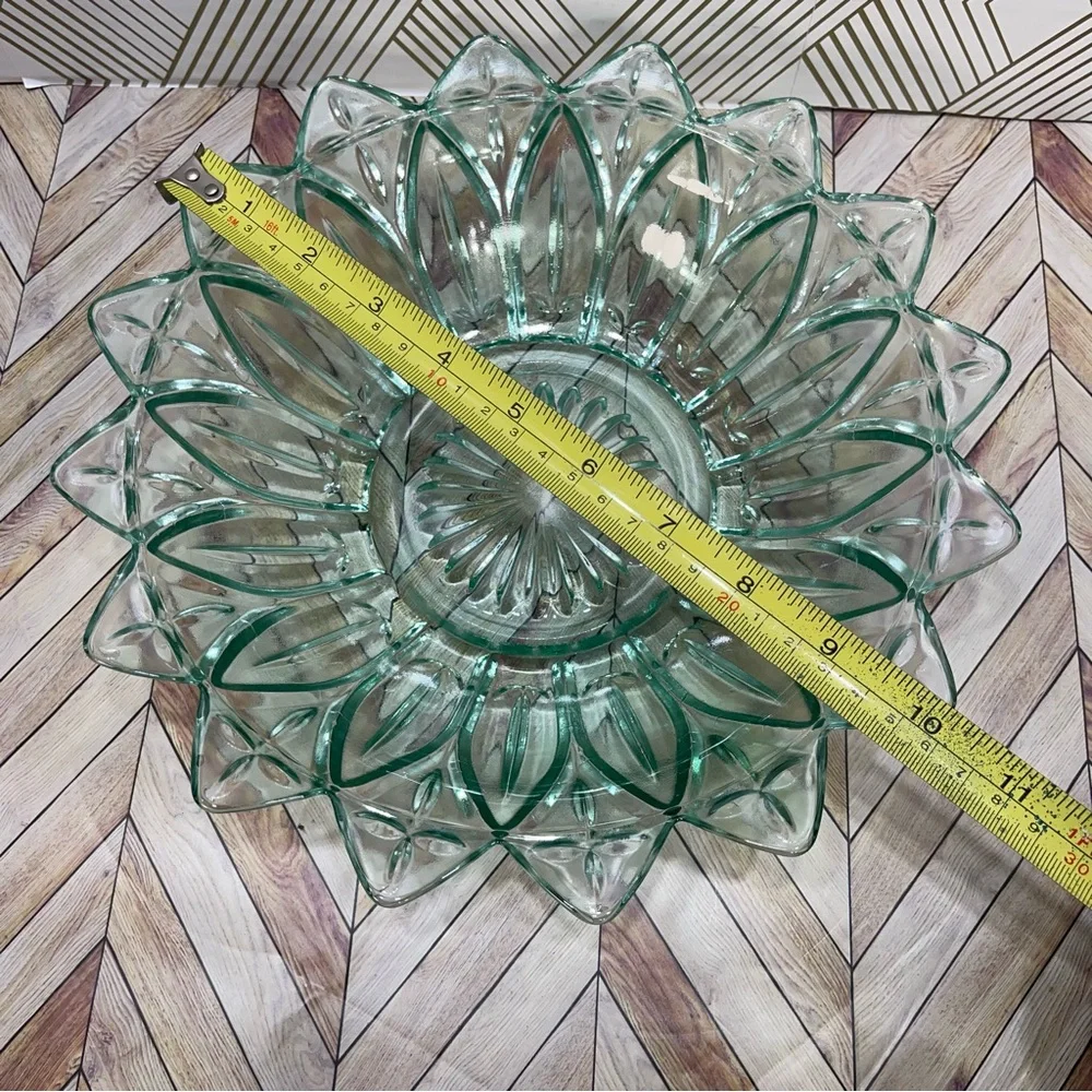 Vintage Federal Glass Bowl Starburst Carnival Blue/Green Petal Cross‎ 10.25